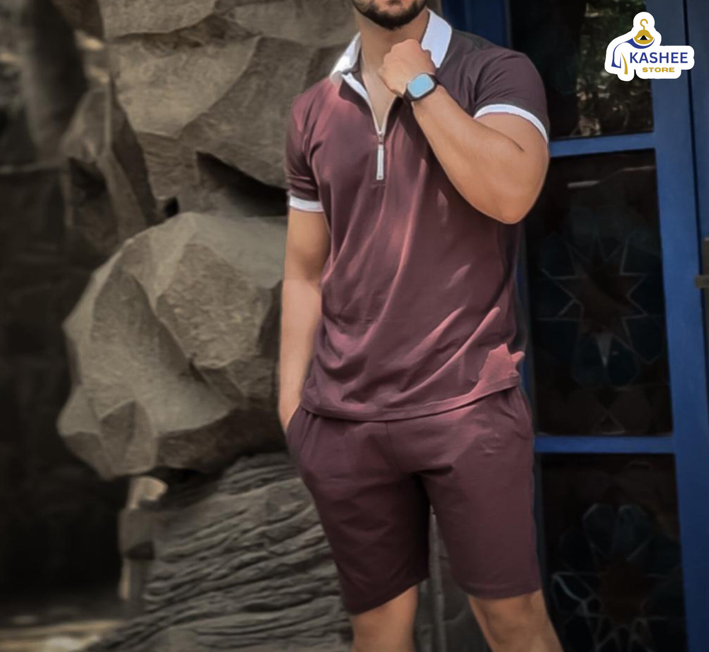 Zip Style Short Tracksuit – Sporty & Stylish
