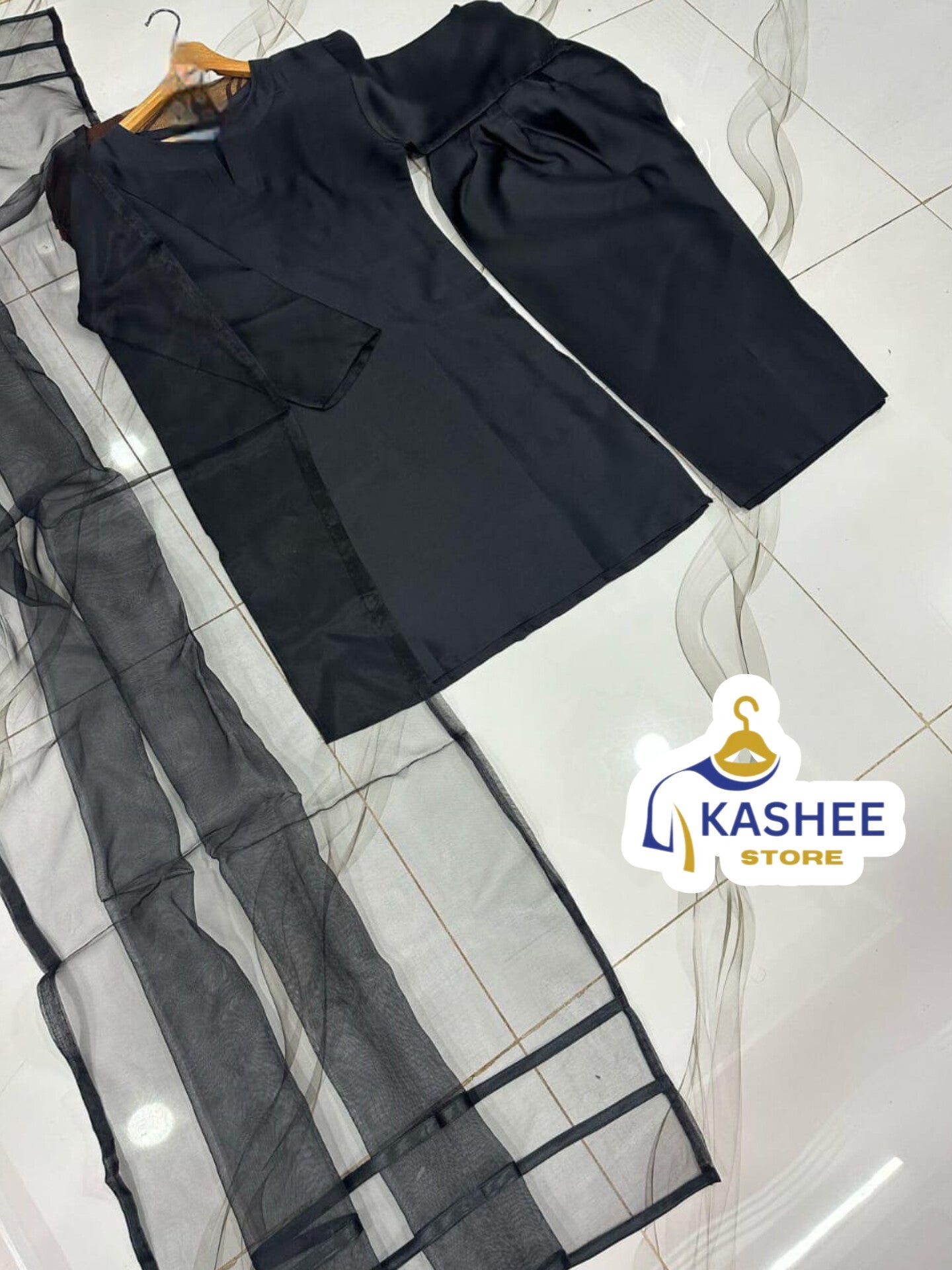 V-Neck Silk Farshi 3Pc