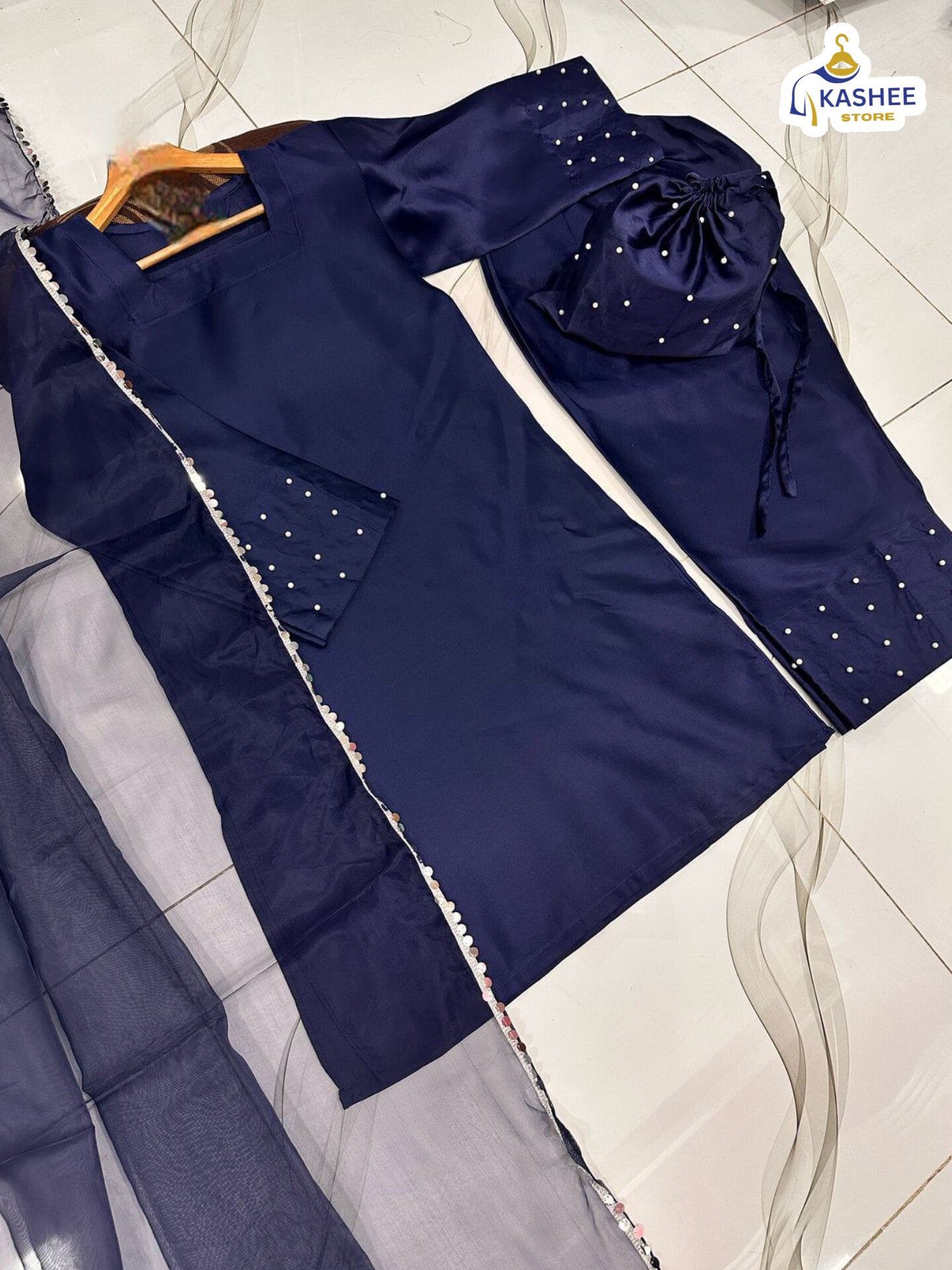 4-Piece Farshi Shalwar Kameez Set with Potli – Shamose Silk & Organza