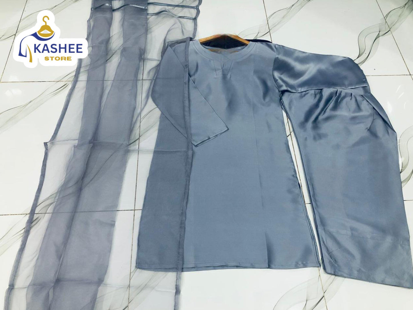 V-Neck Silk Farshi 3Pc