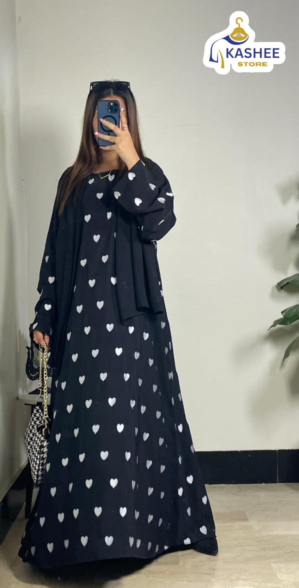 Embroidered Heart Maxi Abaya 🤍